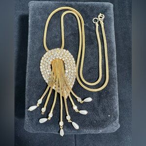 Vtg: Unsigned Possibly Hobé /Kramer Rhinestone, & Tasseled Faux Pearl Necklace